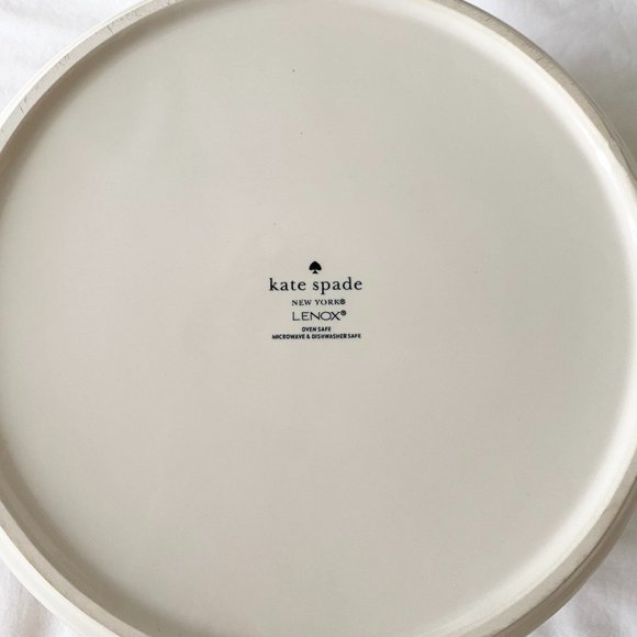 Kate Spade Deco Dot Covered Casserole Dish - Picture 4 of 4